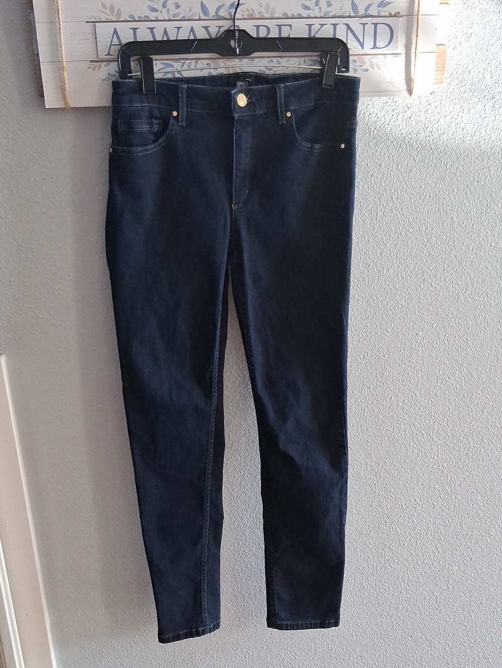 Jones NY skinny jeans